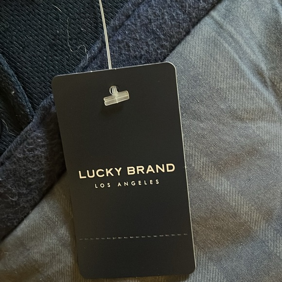 NWT! Lucky Brand Gray Wrap. Unsized. Long fringe. - Picture 5 of 6